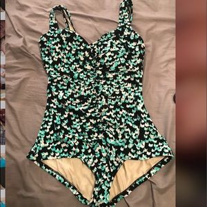 Swimsuit, ruching down the front